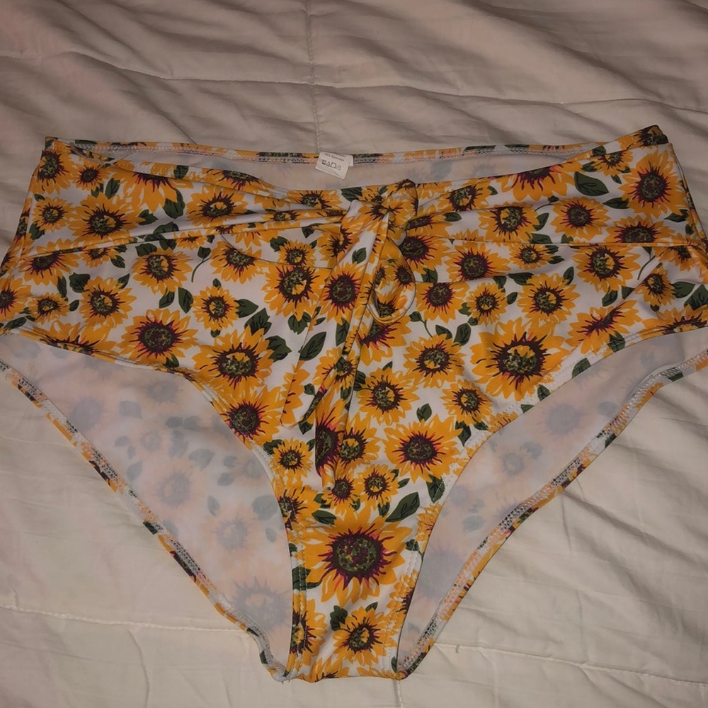 Floral high rise bikini bottoms
